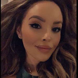 Meet your Posher, Deanna